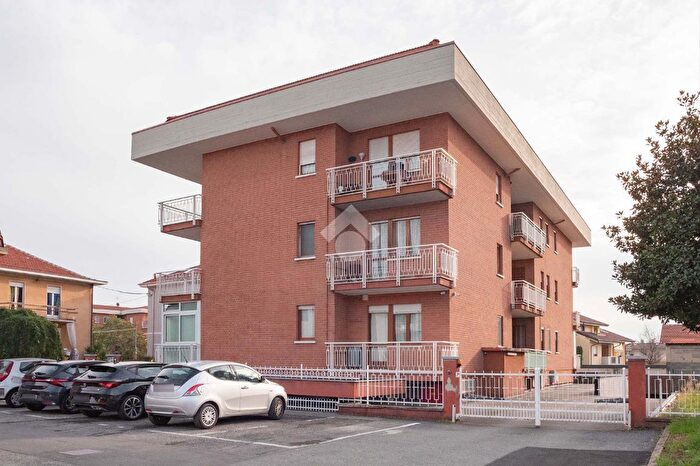 Appartamento con 5 locali in vendita in Via Giosuè Carducci, Cirie