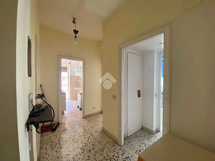 Appartamento bilocale in vendita in Via Poggi dOro, Roma