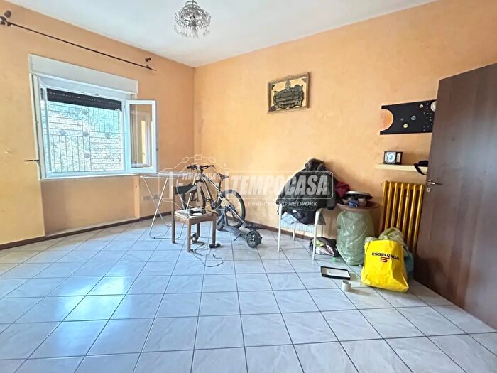 Appartamento quadrilocale in vendita in Via Don Francesco Cabrio, Biella