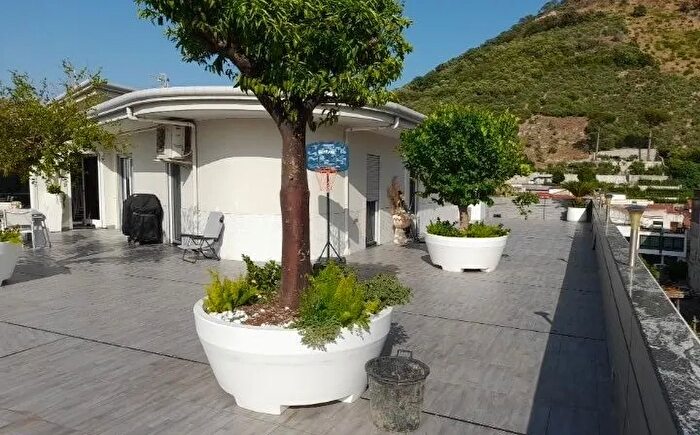 Appartamento quadrilocale in vendita in San Felice A Cancello