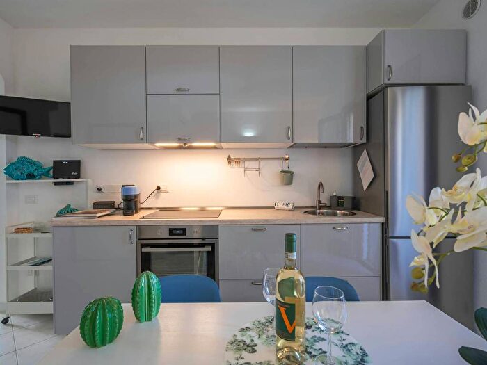 Appartamento trilocale in affitto in Via Perugia, Codaruina, Valledoria