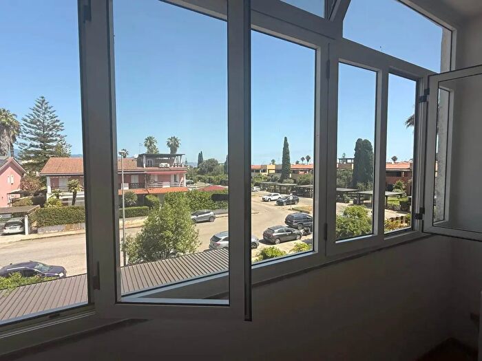 Appartamento quadrilocale in affitto in Cassano Allo Ionio