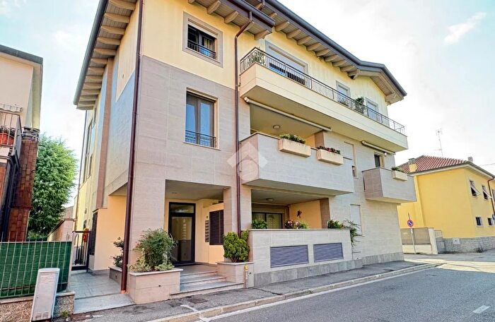 Appartamento bilocale in vendita in Via Piave, Senago