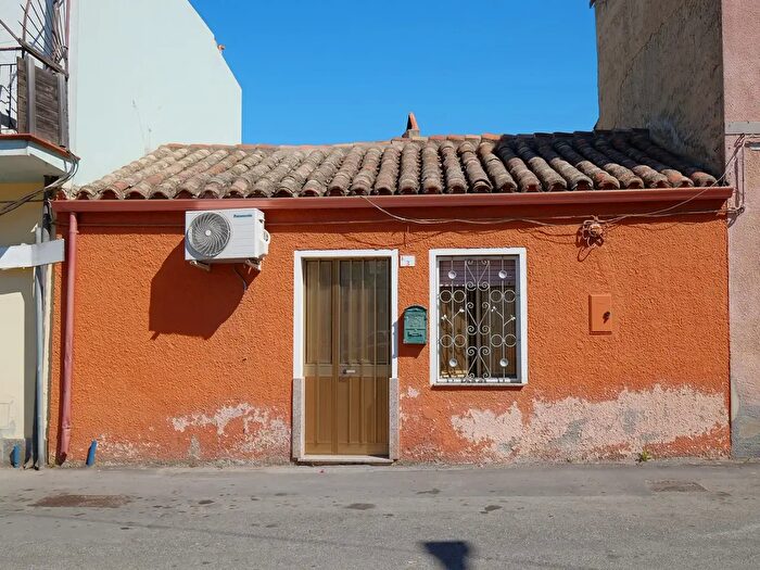 Casa quadrilocale in vendita in Via Vittorio Emanuele, Teulada
