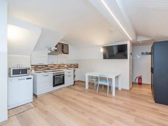 Appartamento bilocale in vendita in Via Luigi Settembrini, Milano