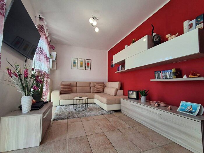 Appartamento trilocale in affitto in SS, Mussotto Corso Asti, Alba