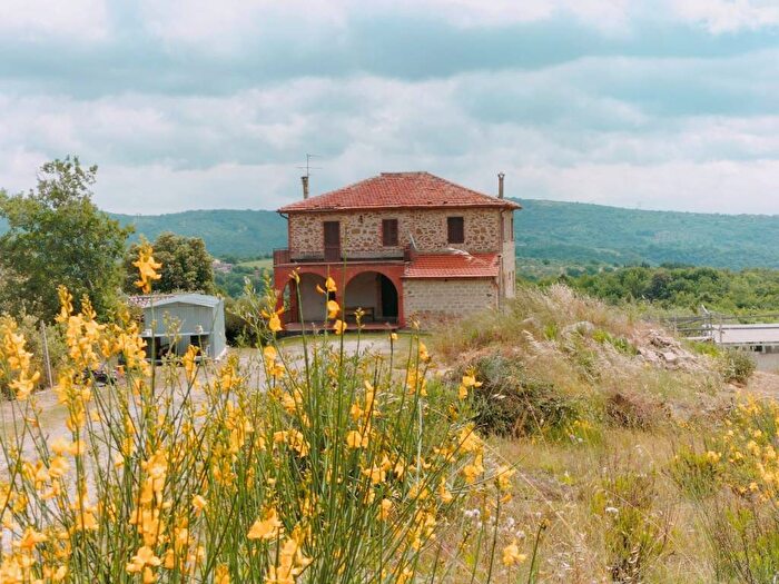 Casa con 6 locali in vendita in Via Antonio Gramsci, Panicale