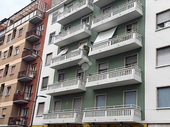 Appartamento bilocale in affitto in Via Leone Tolstoi, Giambellino, Milano