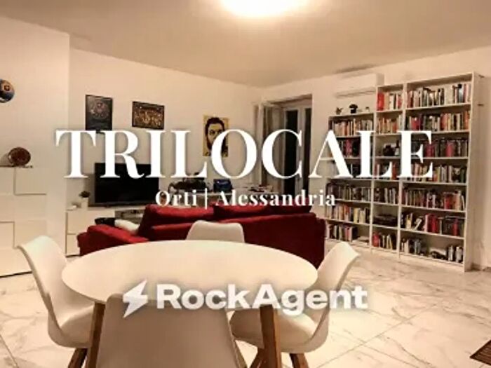 Appartamento trilocale in vendita in Viale Milite Ignoto, Alessandria