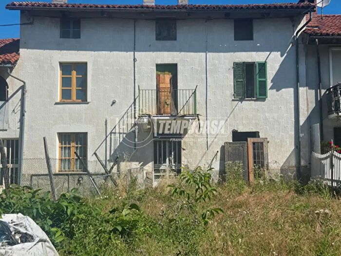Casa trilocale in vendita in Strada Provinciale, Cellarengo