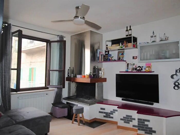 Appartamento con 5 locali in vendita in Colle Di Val DElsa