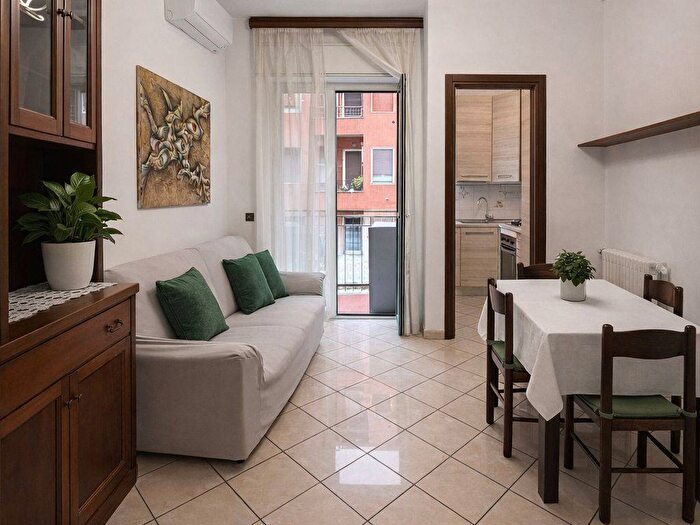 Appartamento bilocale in affitto in Via Gian Pietro Puricelli, Piazzale Siena, Milano