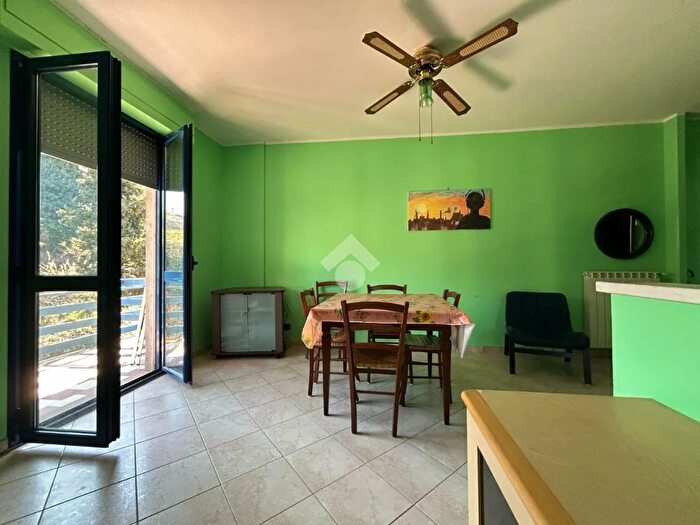 Appartamento bilocale in vendita in Via della Selciata, Montecchio