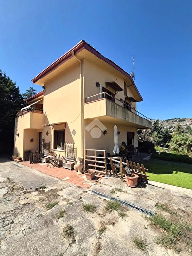 Casa quadrilocale in vendita in Via Sp, Monreale