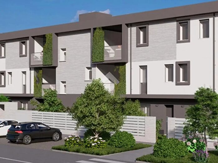 Appartamento quadrilocale in vendita in Via Arno, Bomporto