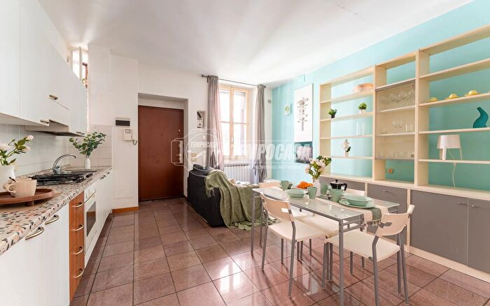 Appartamento bilocale in vendita in Via Lomellina, Milano