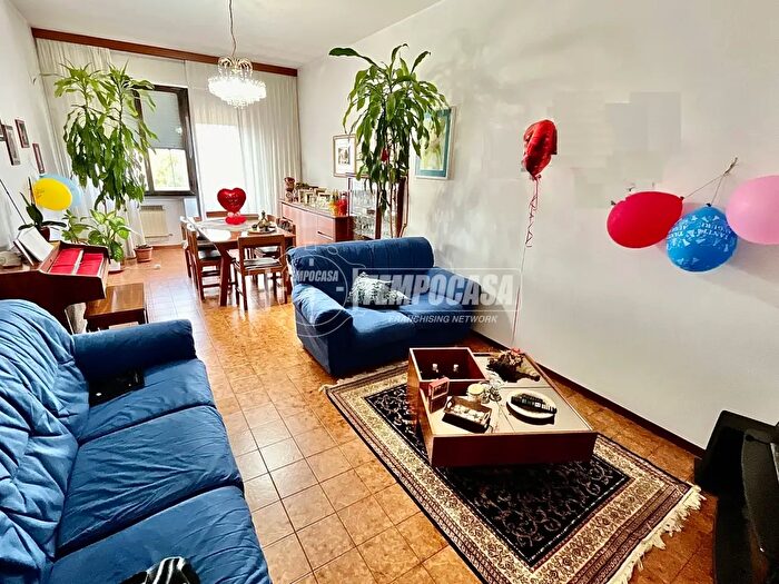 Appartamento trilocale in vendita in Via Aterno, Pescara