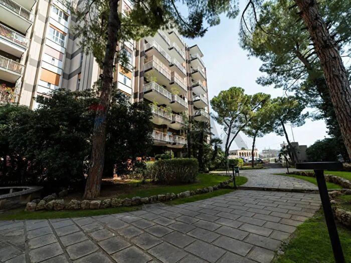 Appartamento con 5 locali in vendita in Via delle Murge a, Bari