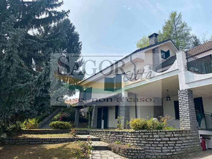 Casa con 9 locali in vendita in Via Rivoira Don, San Secondo Di Pinerolo