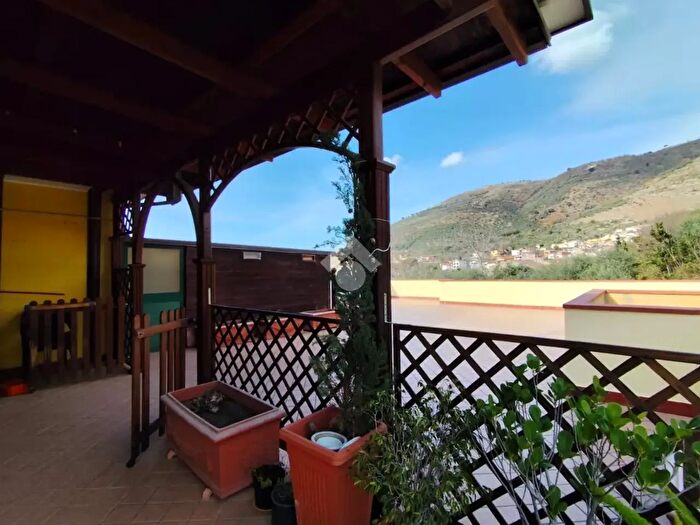 Appartamento quadrilocale in vendita in Via Moscati, Santa Maria A Vico