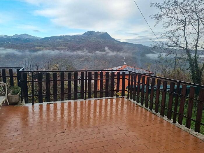 Appartamento quadrilocale in vendita in Loc Pontè Sopra, Coli