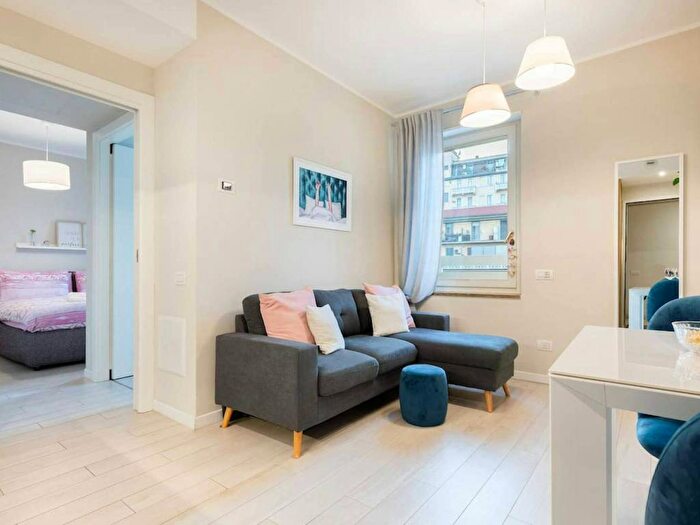 Appartamento monolocale in affitto in Via Maestri Campionesi, Cadore, Milano