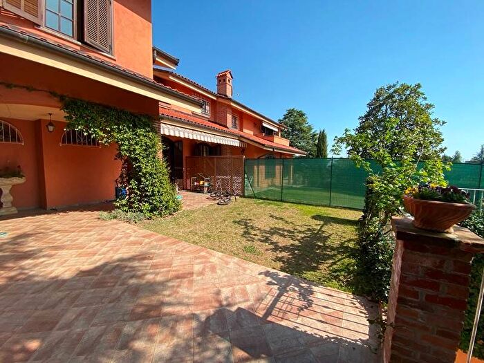 Casa con 6 locali in affitto in Via Moncucco, Roaschia, Chieri