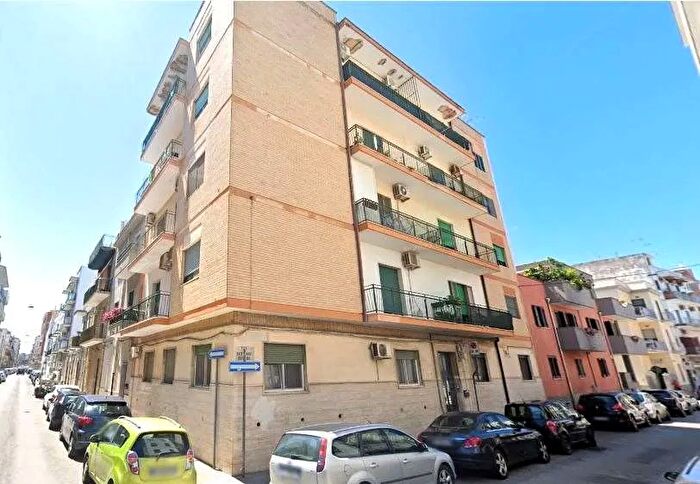Appartamento trilocale in vendita in Via Settimio Severo Brindisi, Brindisi