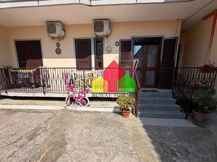 Appartamento trilocale in vendita in Via Giacomo Puccini, Giugliano In Campania