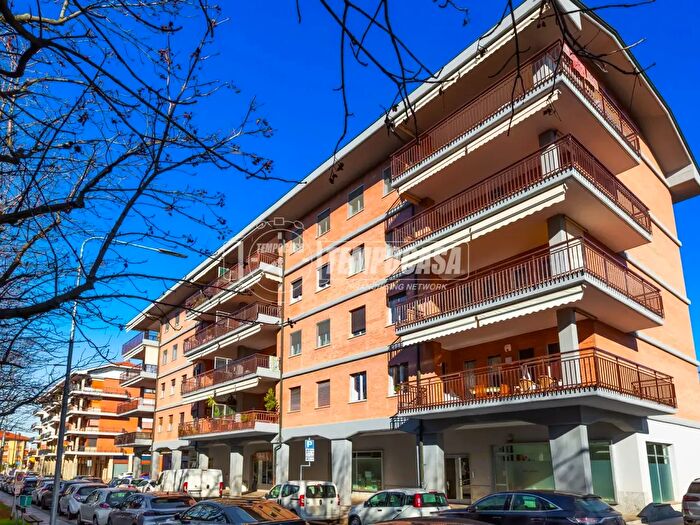 Appartamento con 6 locali in vendita in Viale Giancarlo Vallauri, Fossano