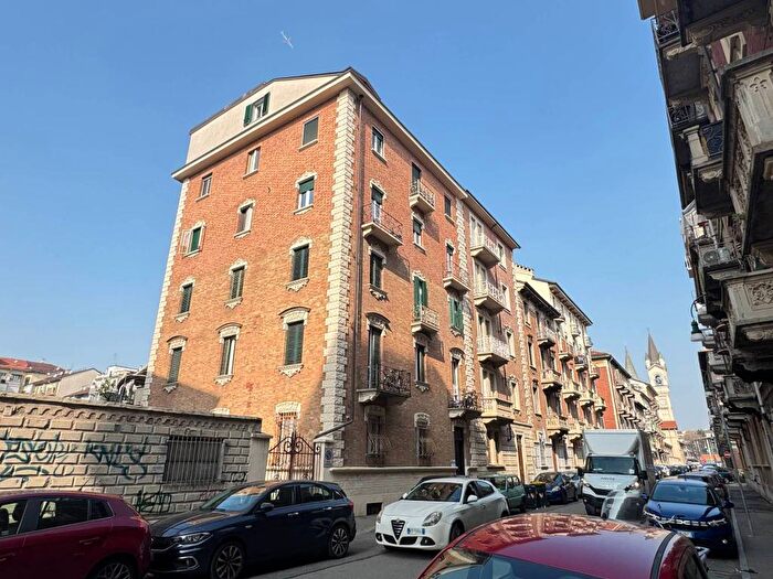 Appartamento trilocale in affitto in Via Verzuolo, Cenisia, Torino