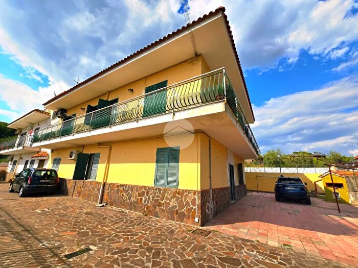 Casa quadrilocale in vendita in Traversa II Via Giacomo Leopardi, Torre Del Greco