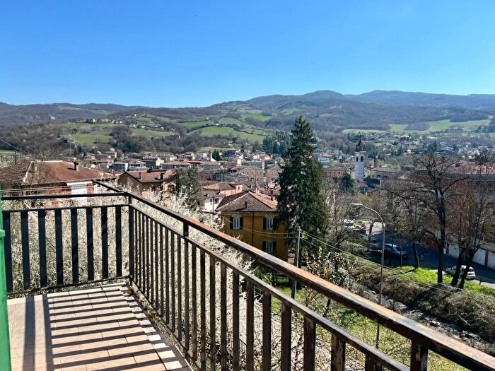 Casa con 13 locali in vendita in Via dellApparizione, Bettola