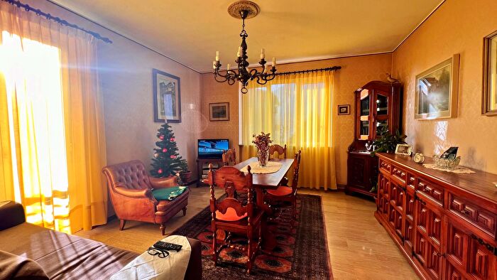 Appartamento con 5 locali in vendita in Via a Locatelli, Cerete