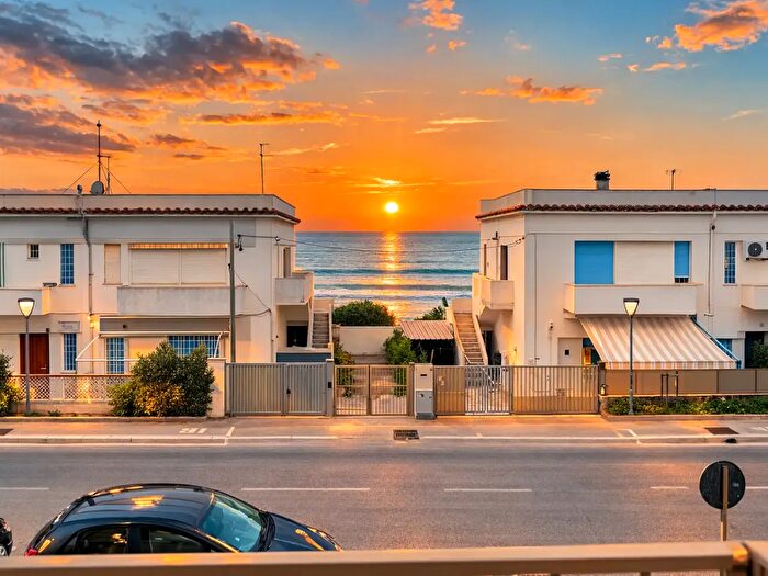 Appartamento trilocale in vendita in Lungomare degli Ardeatini, Ardea