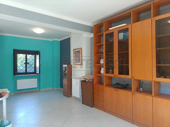 Casa quadrilocale in affitto in Viale Umberto Giordano, Cerveteri