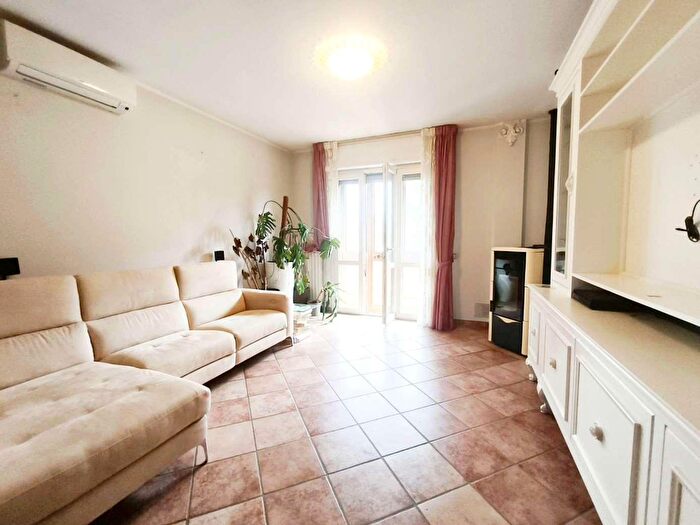 Appartamento con 5 locali in vendita in Via Partignana, Santa Maria A Monte