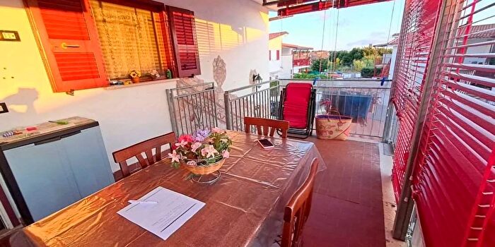 Appartamento trilocale in vendita in Via Impresa, Scalea