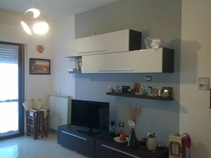 Appartamento bilocale in affitto in Via Arenile di Torre Flavia, Zona Domitilla, Ladispoli