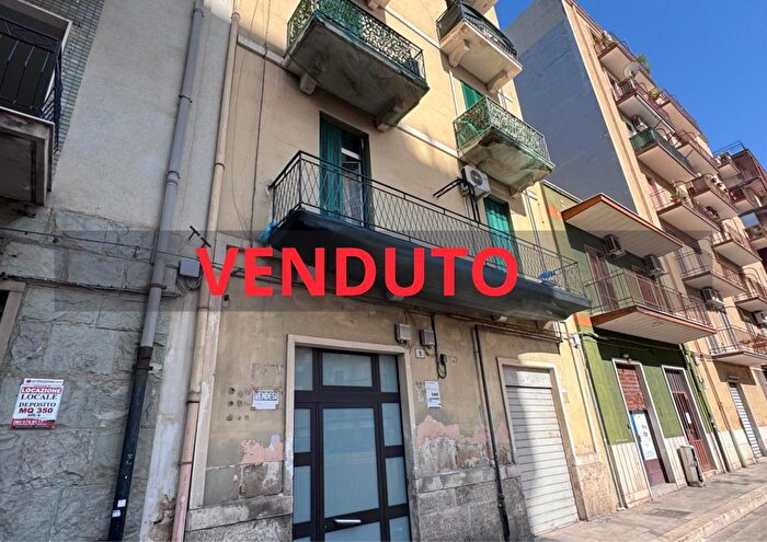 Appartamento trilocale in vendita in Via Brigata Bari, Bari