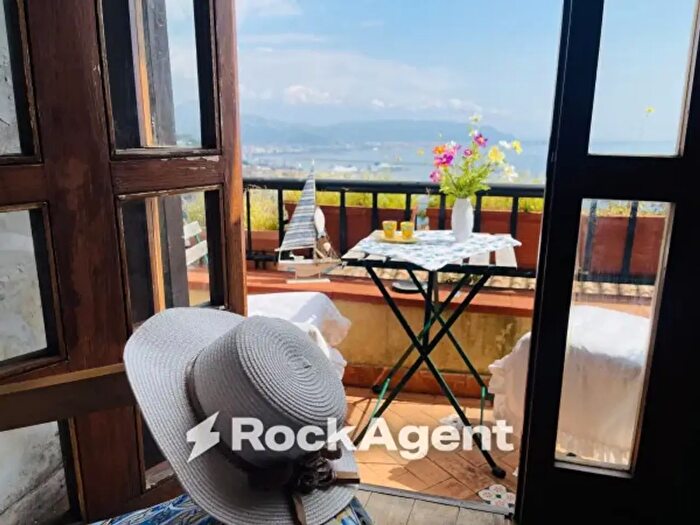 Casa bilocale in vendita in Via Scavata, Vietri Sul Mare