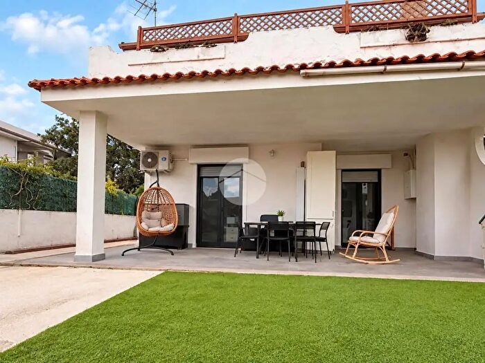 Appartamento quadrilocale in vendita in Via Giovanni Basile, Anzio