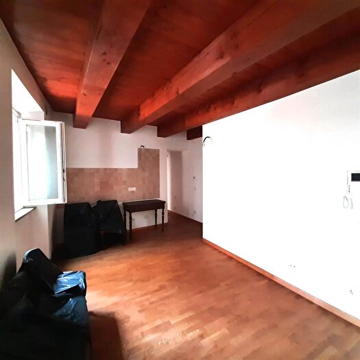 Appartamento bilocale in vendita in Ancona Zona Centro Storico, Ancona