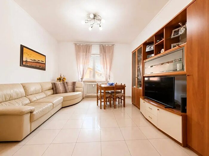 Appartamento trilocale in vendita in Via Silvio Pellico, Corbetta