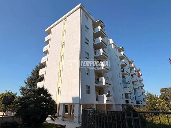 Appartamento quadrilocale in vendita in Via Luigi Pastore Fabb B, Aversa