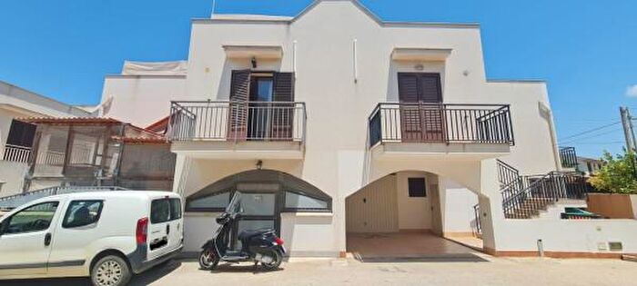 Casa con 6 locali in vendita in Via Felice Cavallaro, Castelvetrano