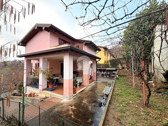 Casa trilocale in vendita in V Provinciale, Brione