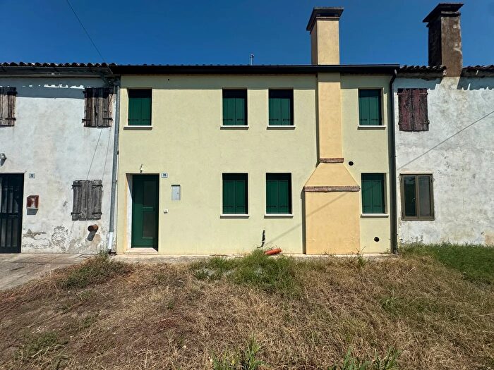 Casa trilocale in vendita in Via Matteotti, Noventa Vicentina