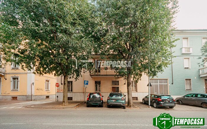 Appartamento trilocale in vendita in Via Papa Giovanni XXIII, Voghera