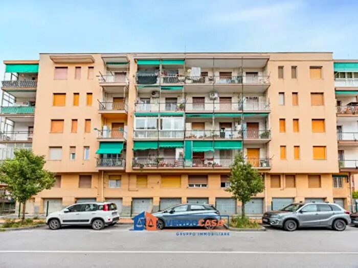 Appartamento quadrilocale in vendita in Via dei Levantino, Albisola Superiore